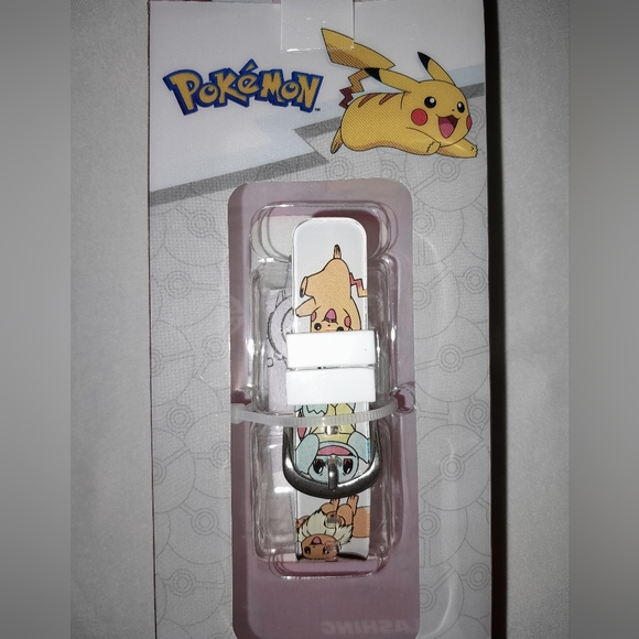 Pokémon Pikachu Flashing LCD Watch with White Band - Picture 3 of 3